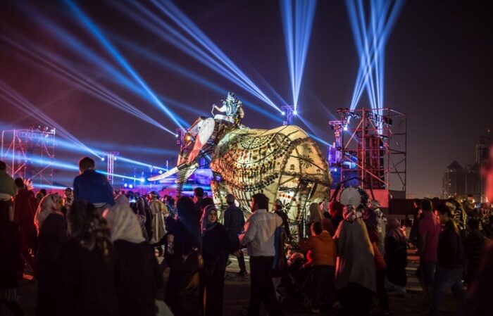 THE ELEPHANTS - Imagen 4