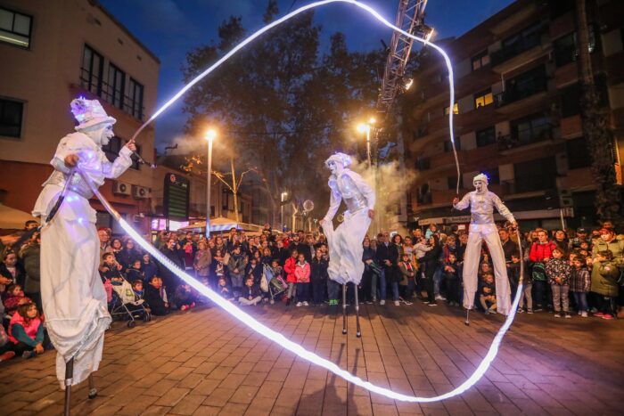 MOONLIGHT JUGGLERS - Imagen 4