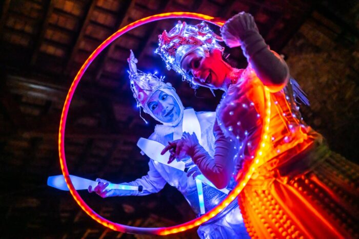 MOONLIGHT JUGGLERS - Imagen 2