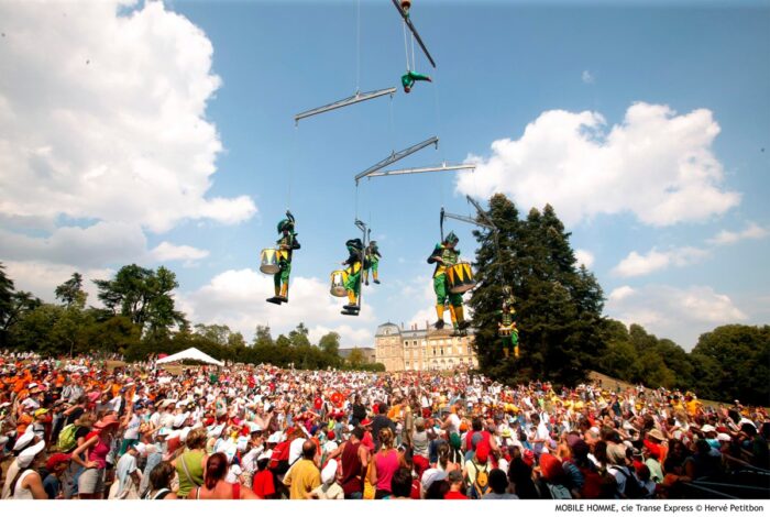 HUMAN PUPPETS