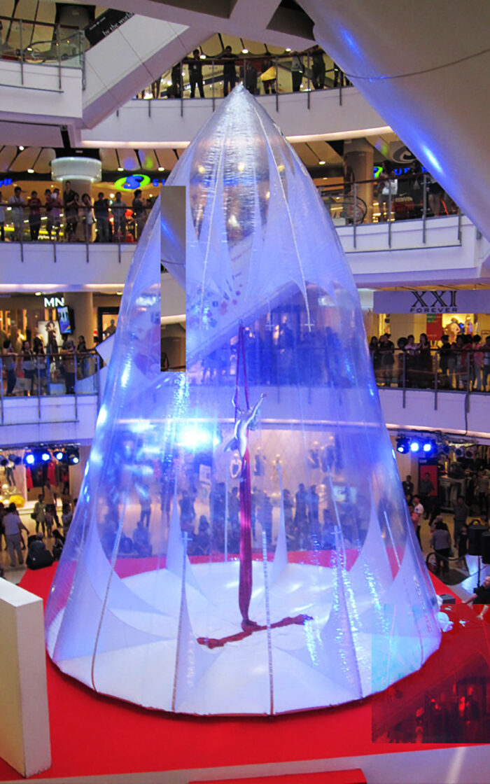DIAMOND IN THE SKY - Imagen 3