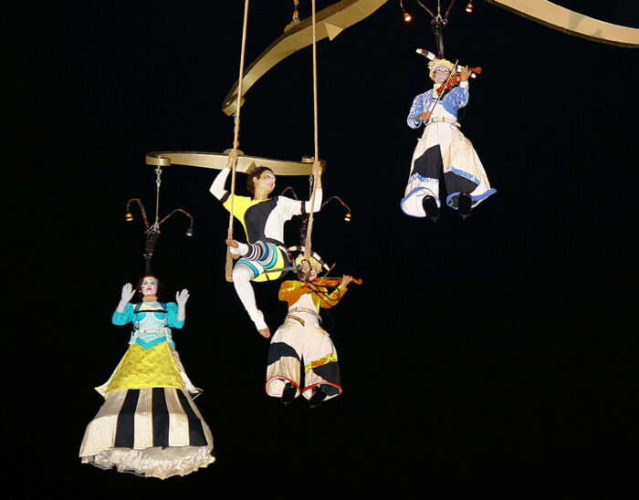 VIOLINES CELESTES - Imagen 2