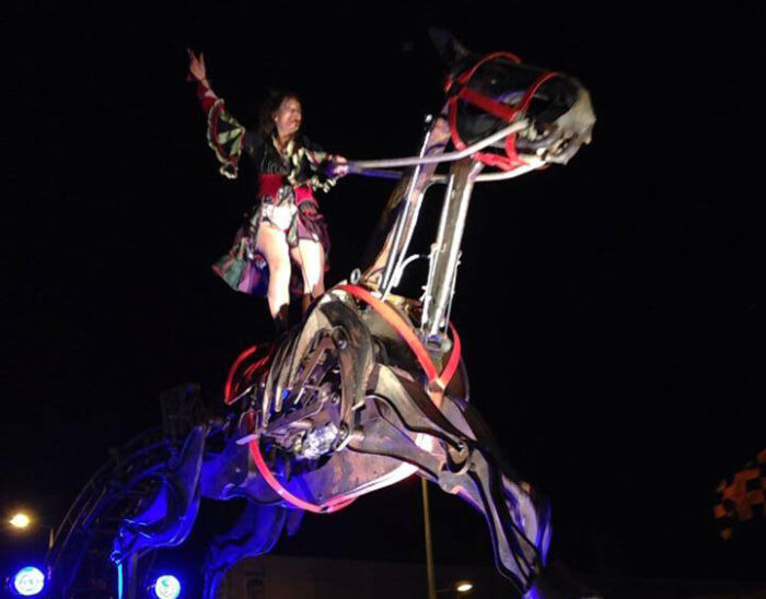 IRON HORSE - Imagen 2