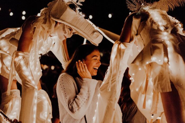 MAGIC WHITE HORSES - Imagen 6